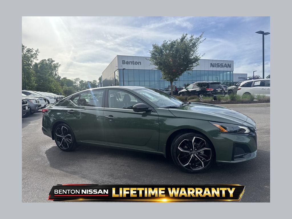New 2026 Nissan Altima SR FWD