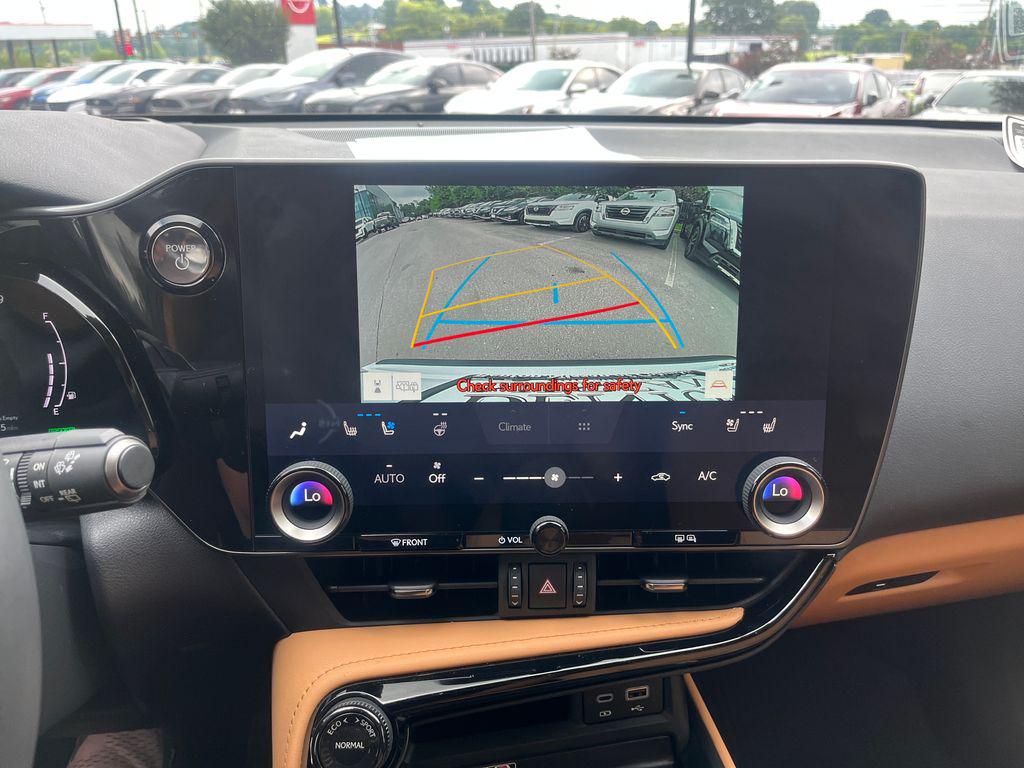 صورة مصغرة 19 لـ 2026 Lexus NX 350H PREMIUM