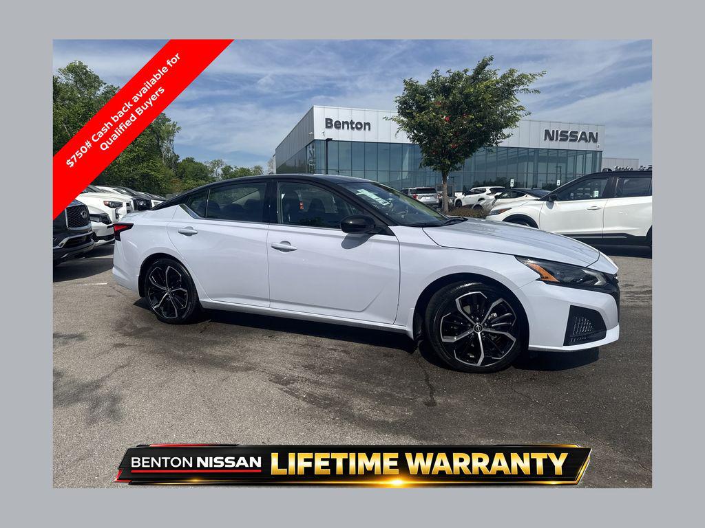 New 2026 Nissan Altima SR FWD