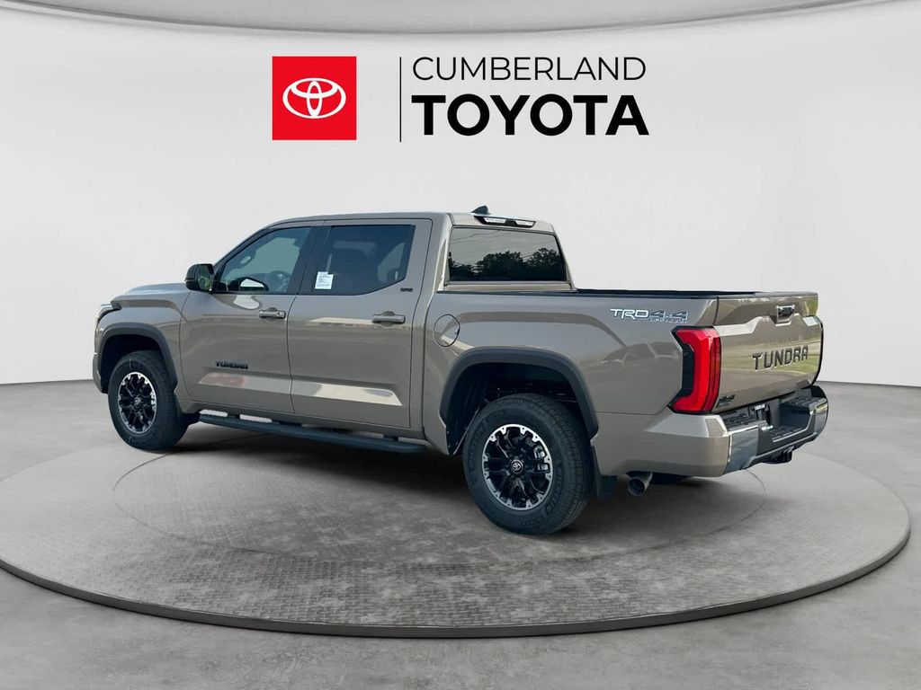 2026 Toyota TUNDRA SR5 — фото 3