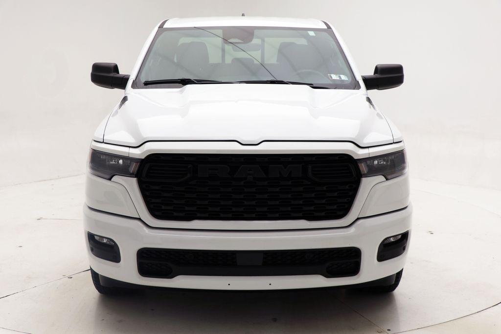 صورة 4 لـ 2025 RAM 1500 TRADESMAN