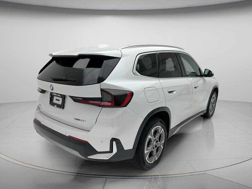 2026 BMW X1 XDRIVE28I photo 4
