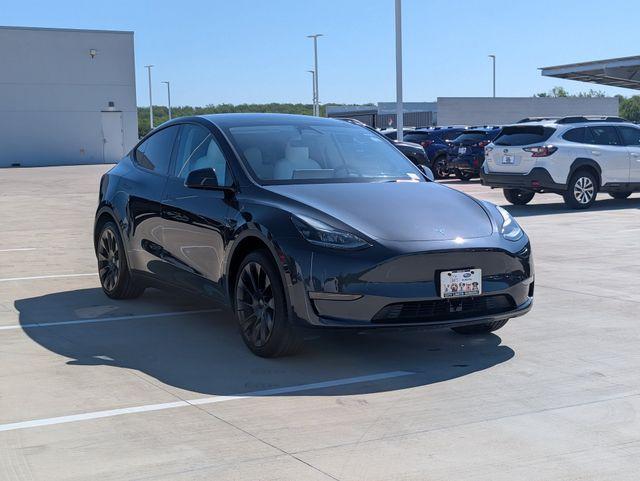 TESLA MODEL Y LONG RANGE - 7