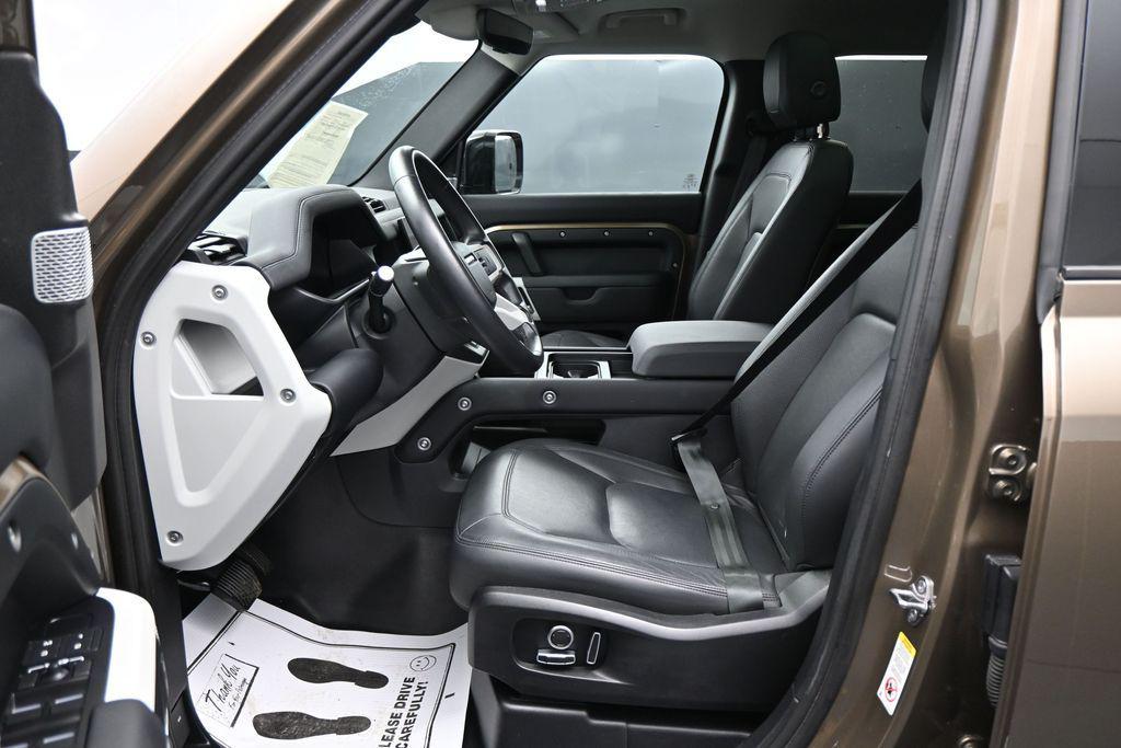 صورة مصغرة 9 لـ 2024 LAND Rover DEFENDER 130 P400 S
