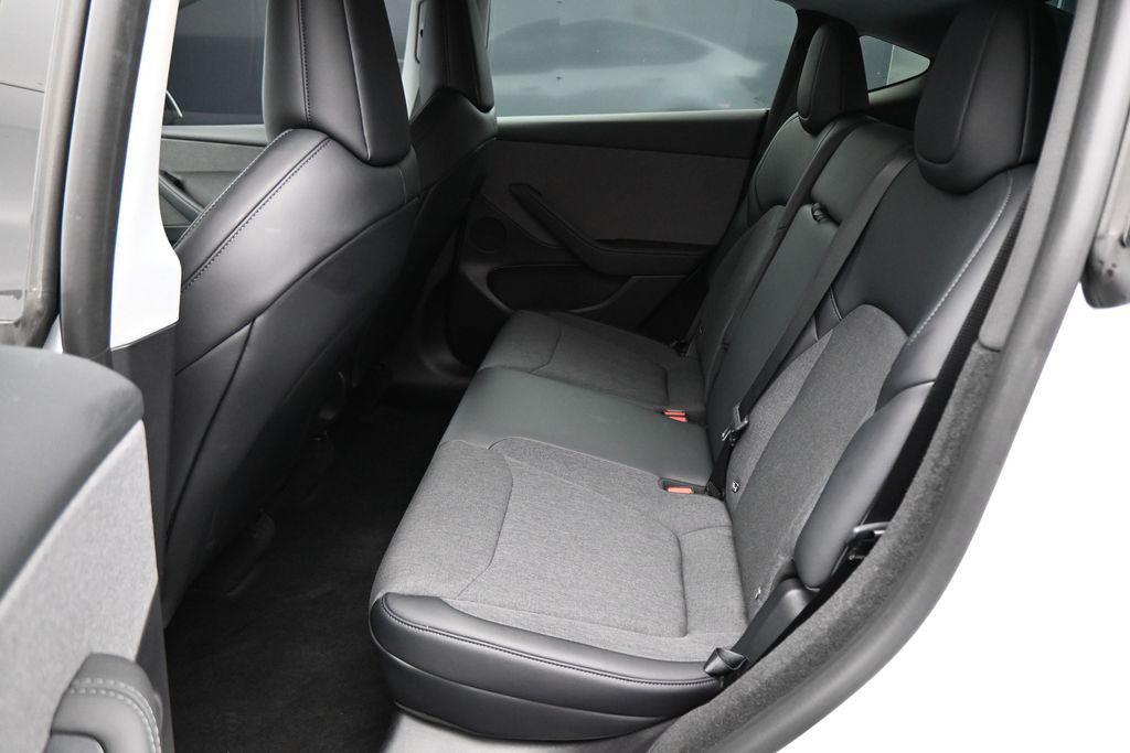 صورة مصغرة 20 لـ 2026 Tesla MODEL Y REAR-WHEEL DRIVE