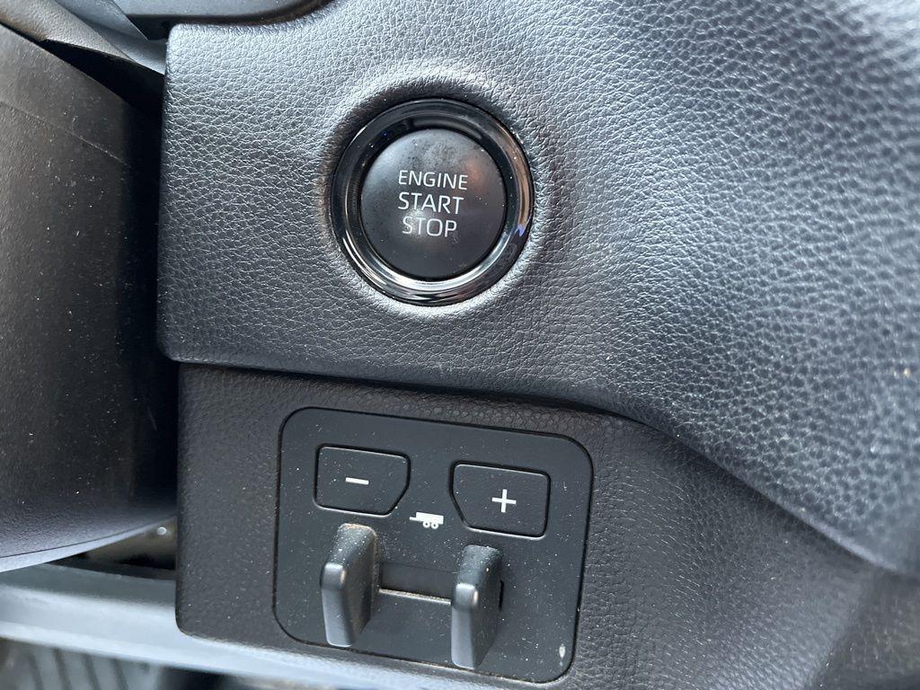 2025 Toyota TUNDRA SR5 缩略图 29