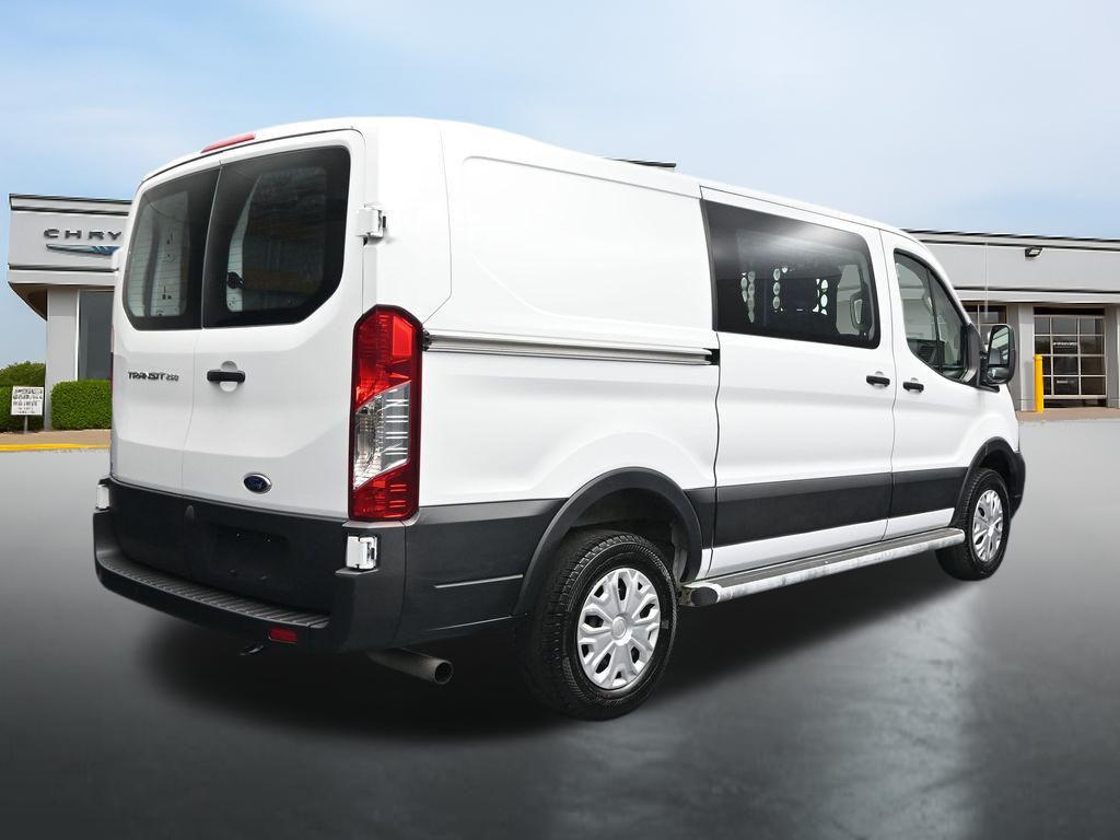 صورة 5 لـ 2025 FORD TRANSIT-250 BASE
