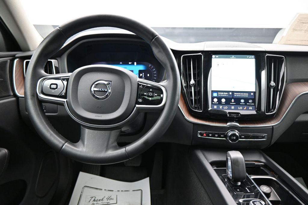 2023 Volvo XC60 B5 PLUS BRIGHT THEME — миниатюра 14