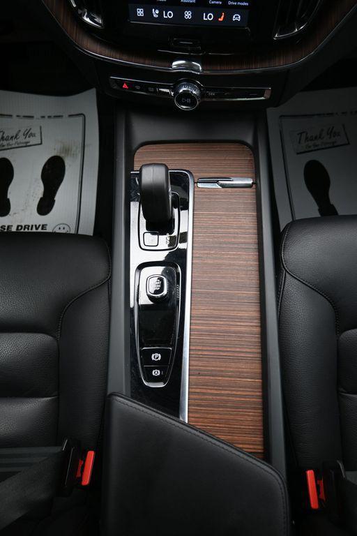 2023 Volvo XC60 B5 PLUS BRIGHT THEME — миниатюра 21