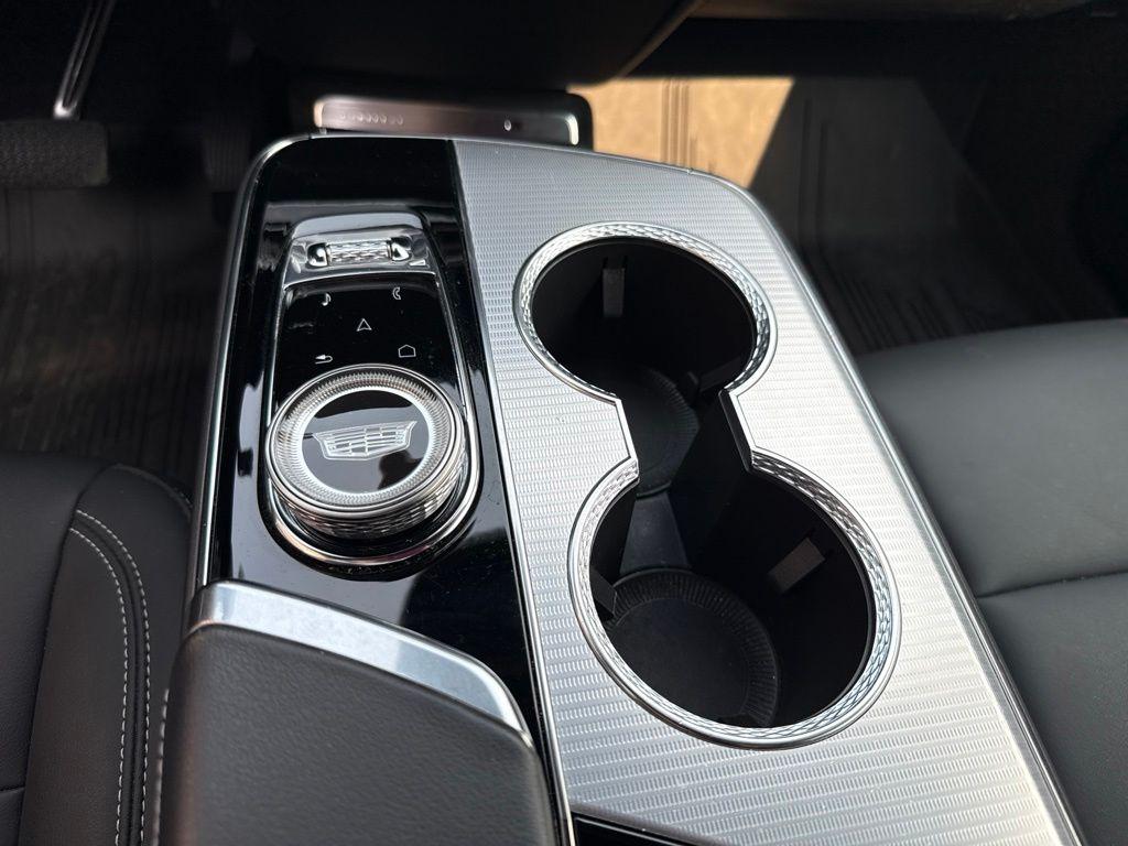 صورة مصغرة 36 لـ 2024 Cadillac LYRIQ TECH
