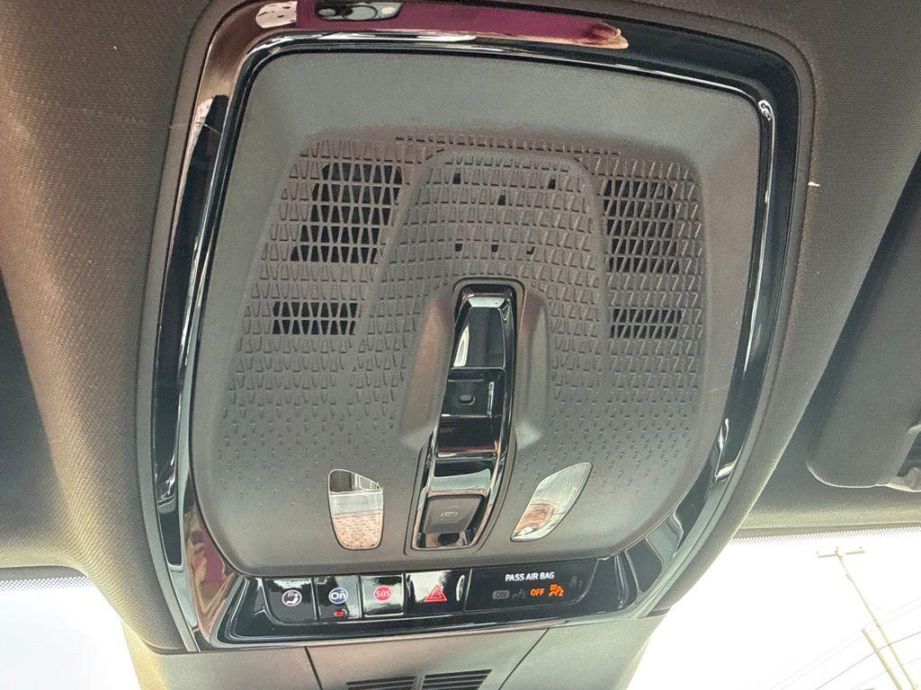 صورة مصغرة 40 لـ 2024 Cadillac LYRIQ TECH