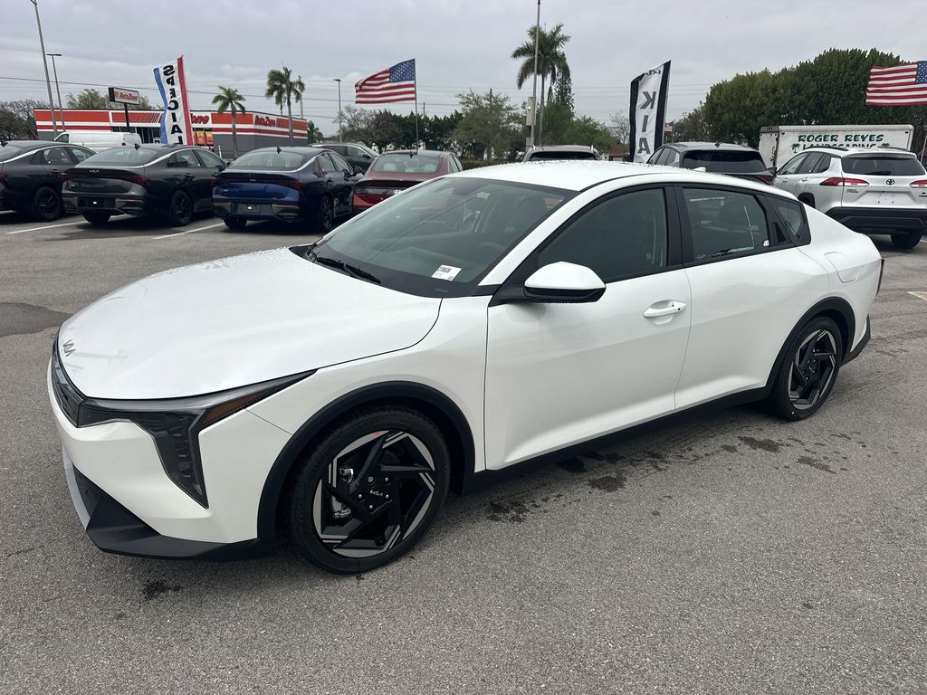 New 2026 Kia K4 EX