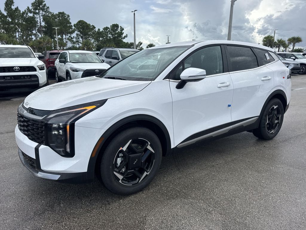 New 2027 Kia Sportage EX