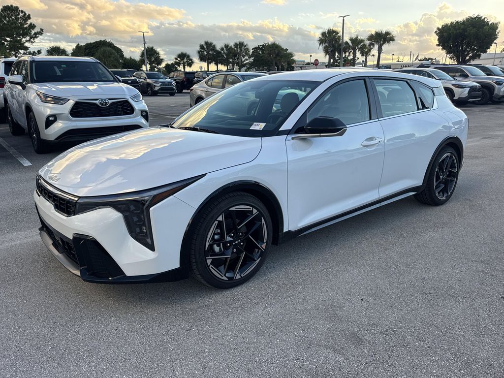 New 2026 Kia K4 GT-Line