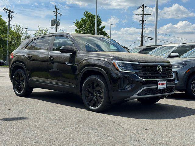 New 2026 Volkswagen Atlas Cross Sport 2.0T SE w/Technology 4MOTION