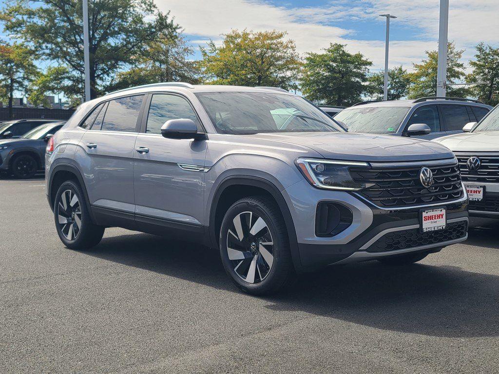 New 2026 Volkswagen Atlas Cross Sport 2.0T SE w/Technology