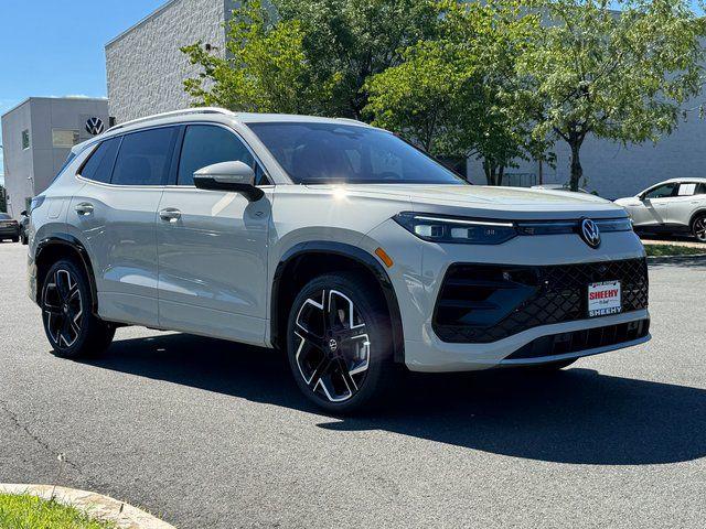 New 2026 Volkswagen Tiguan 2.0T SEL R-Line 4MOTION