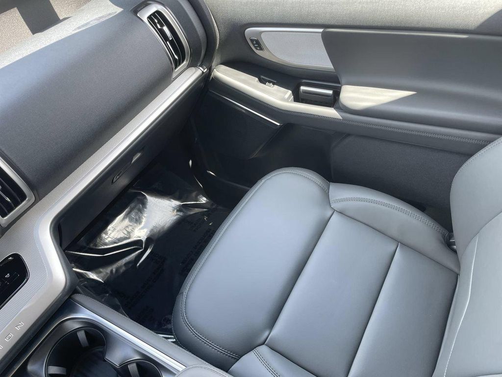 2027 FORD EXPEDITION ACTIVE — миниатюра 17