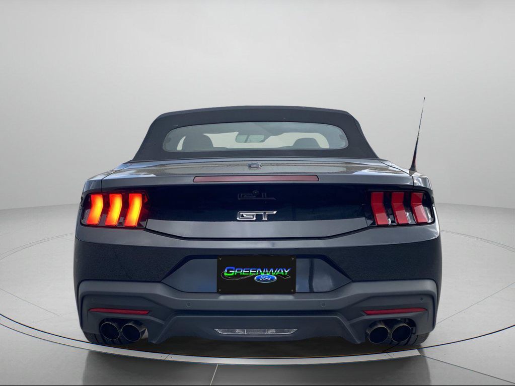 صورة 5 لـ 2025 FORD MUSTANG GT PREMIUM