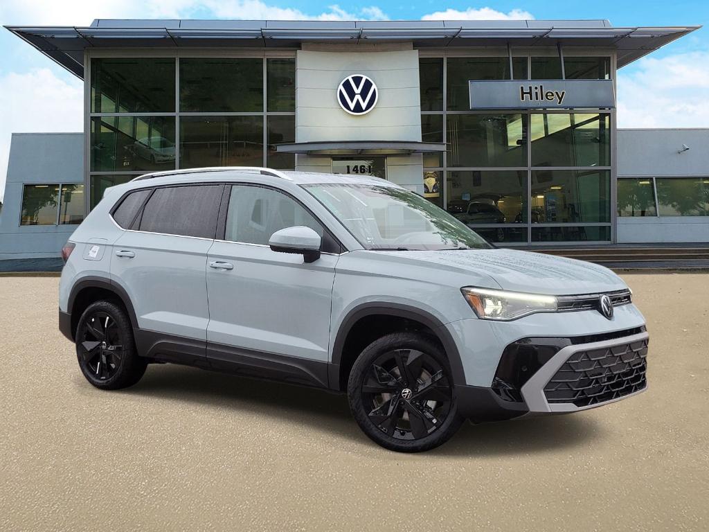 New 2026 Volkswagen Taos 1.5T SE