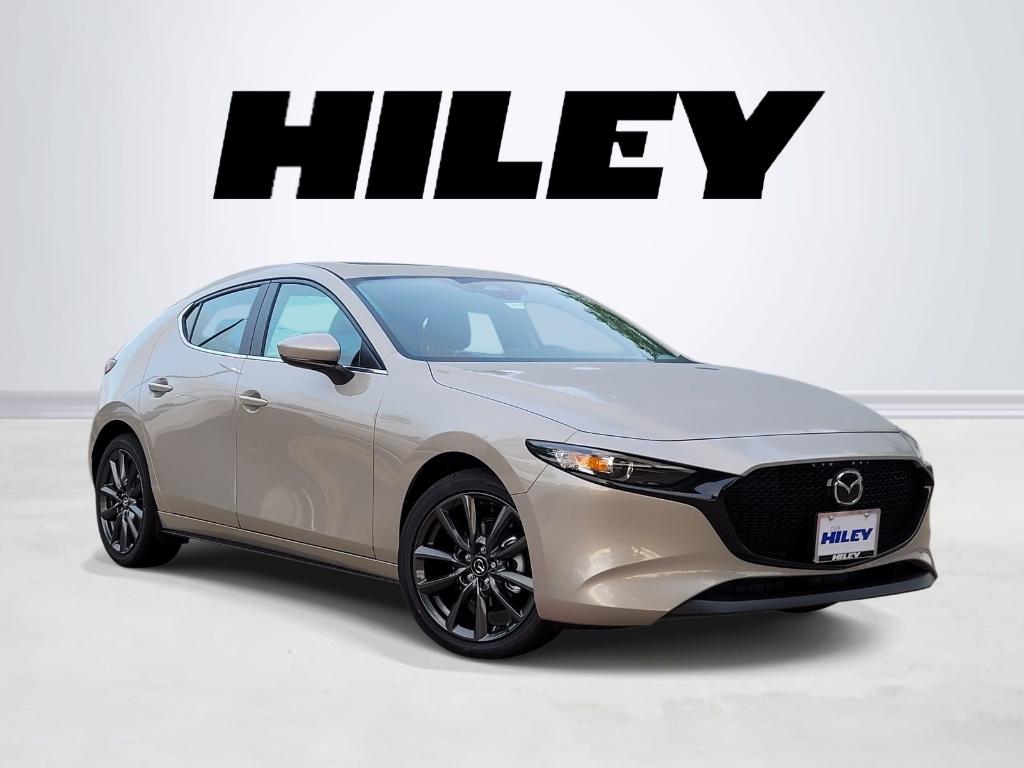 New 2026 Mazda Mazda3 FWD w/Preferred Package