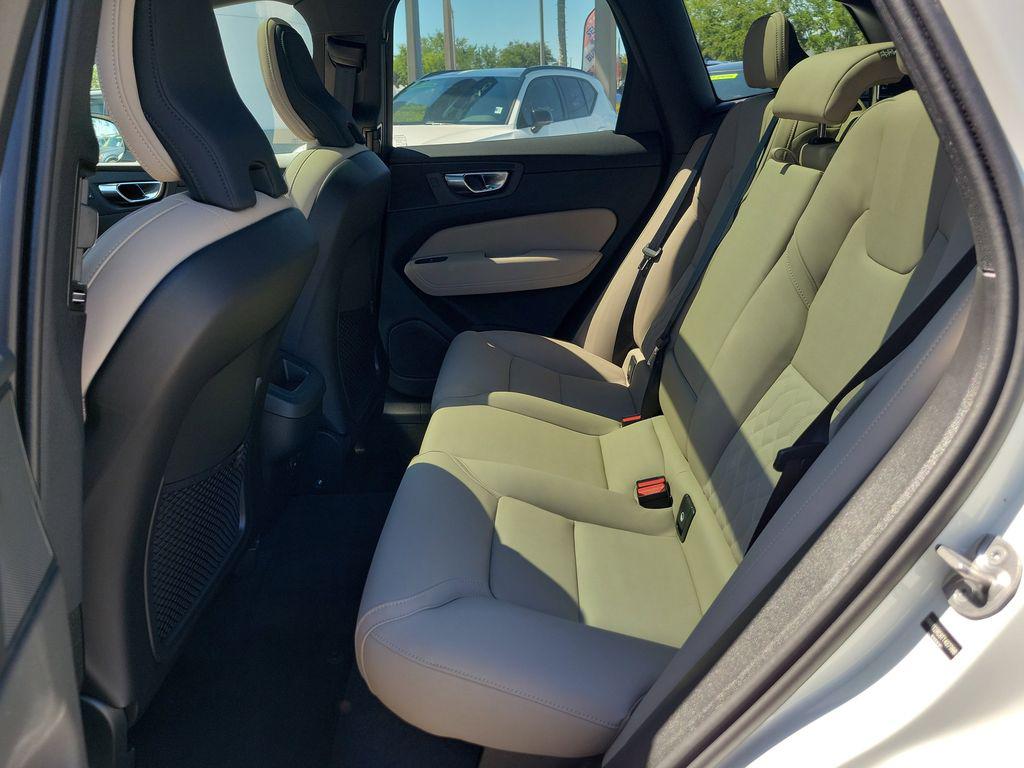 2026 Volvo XC60 B5 PLUS 照片 5