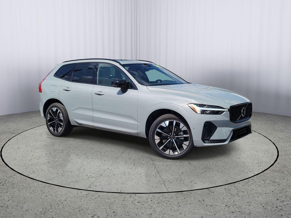 New 2026 Volvo XC60 B5 Plus