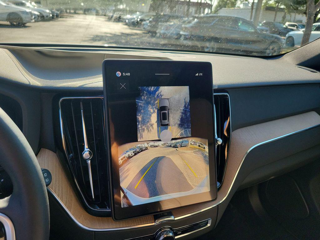صورة 9 لـ 2026 Volvo XC60 B5 PLUS