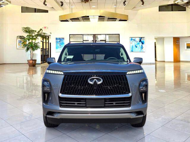 2027 Infiniti QX80 LUXE 照片 2
