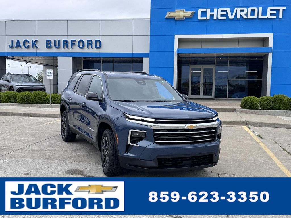 New 2026 Chevrolet Traverse LT