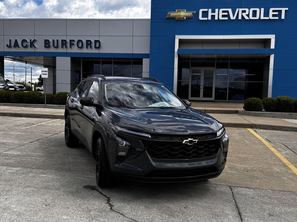 New 2026 Chevrolet Trax LT