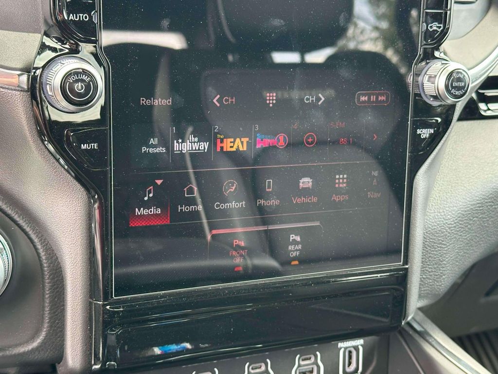 2026 RAM 1500 LARAMIE — миниатюра 25