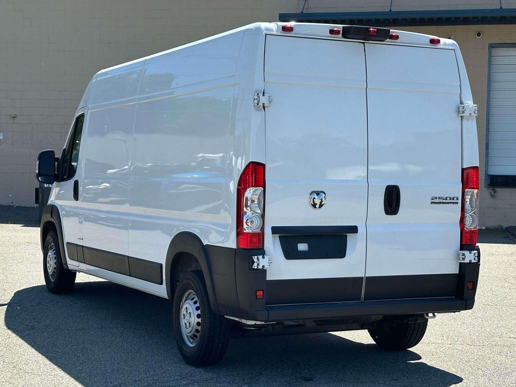 2026 RAM PROMASTER 2500 TRADESMAN — фото 3