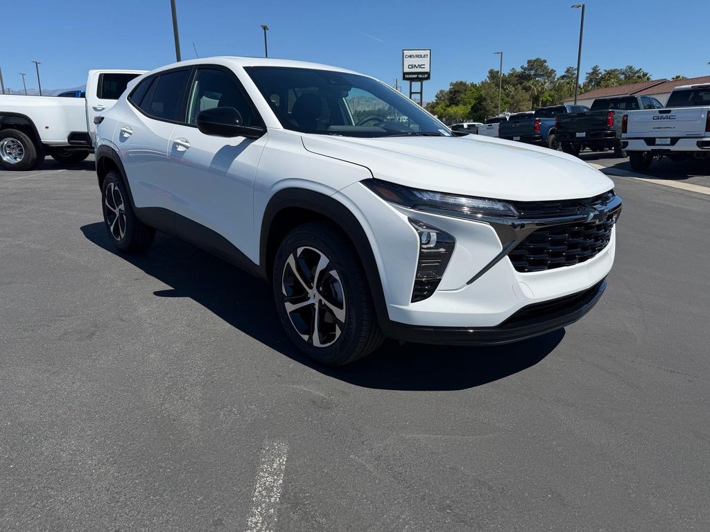 New 2026 Chevrolet Trax FWD 1RS