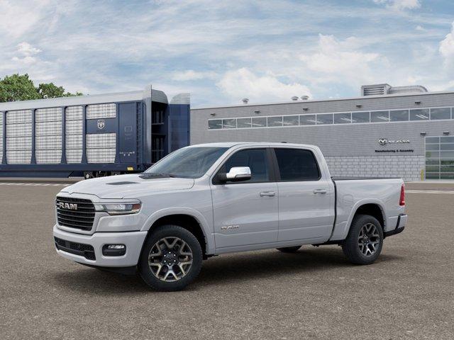 2026 RAM 1500 LARAMIE — фото 2