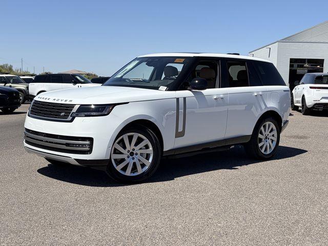 New 2026 Land Rover Range Rover P550e SE