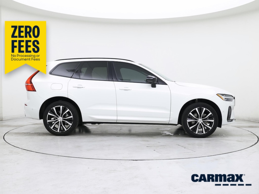 2024 Volvo XC60 B5 PLUS DARK THEME — фото 9