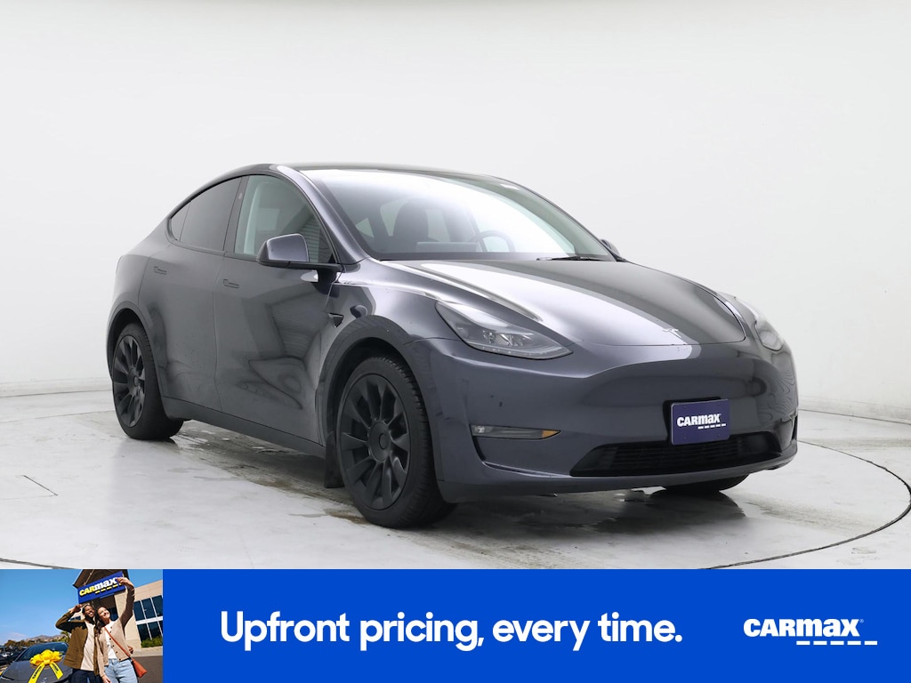 TESLA MODEL Y LONG RANGE - 1