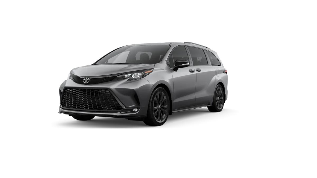 New 2026 Toyota Sienna XSE 7 Passenger