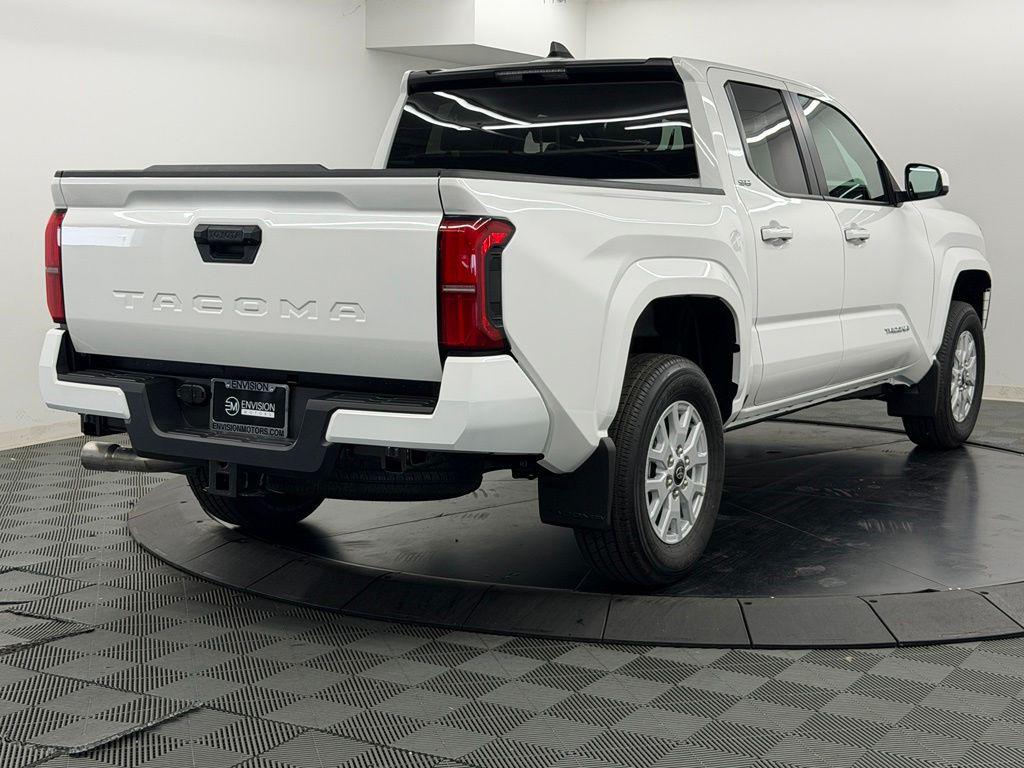 صورة 10 لـ 2026 Toyota TACOMA SR5