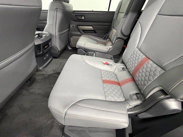 2026 Toyota SEQUOIA CAPSTONE — миниатюра 40