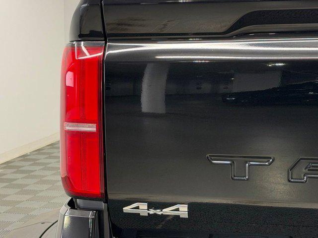 2026 Toyota TACOMA SR5 — миниатюра 13