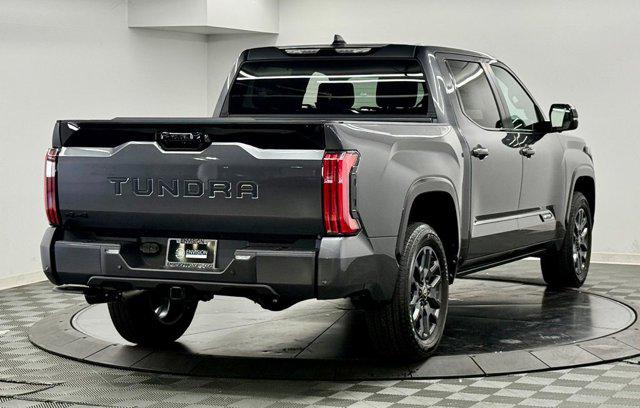 TOYOTA TUNDRA - 8