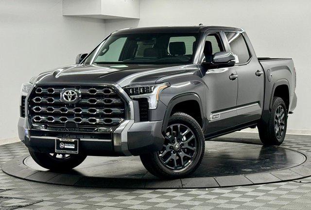 TOYOTA TUNDRA - 2