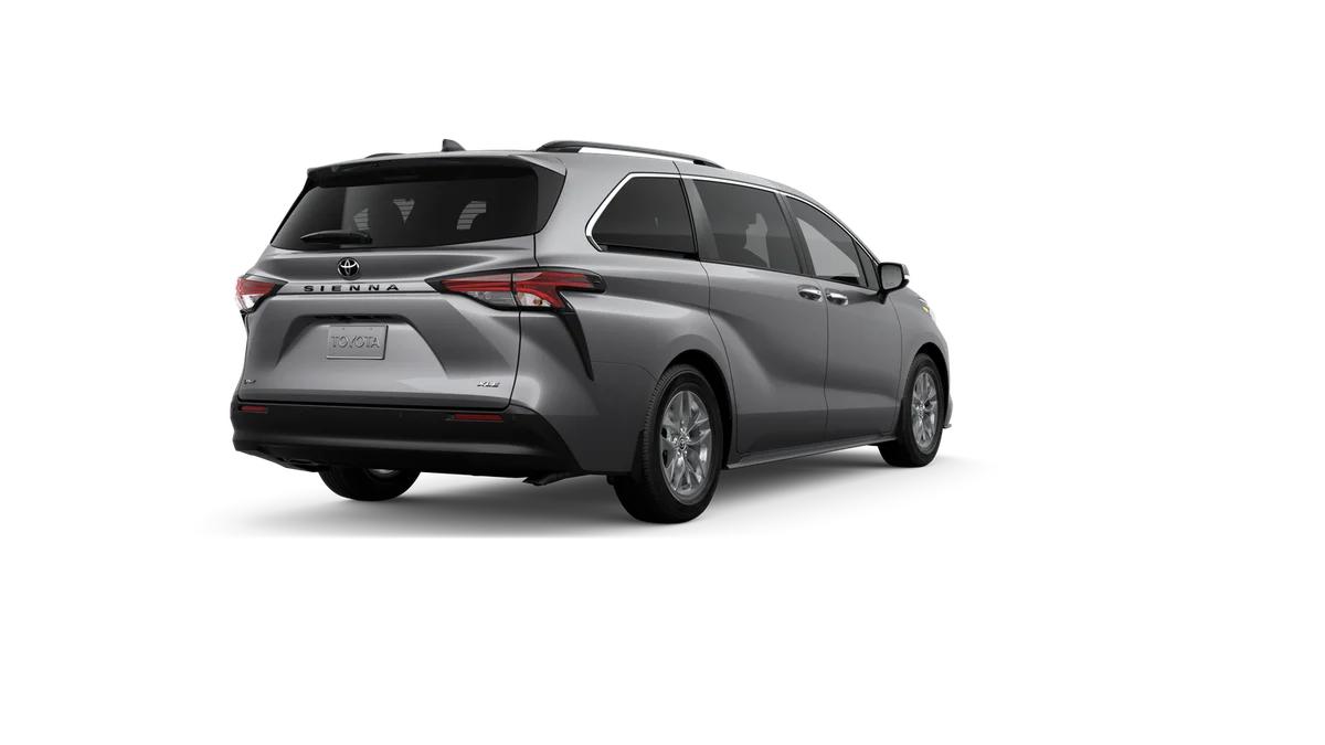 2026 TOYOTA SIENNA XLE photo 9