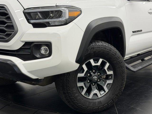 TOYOTA TACOMA - 4