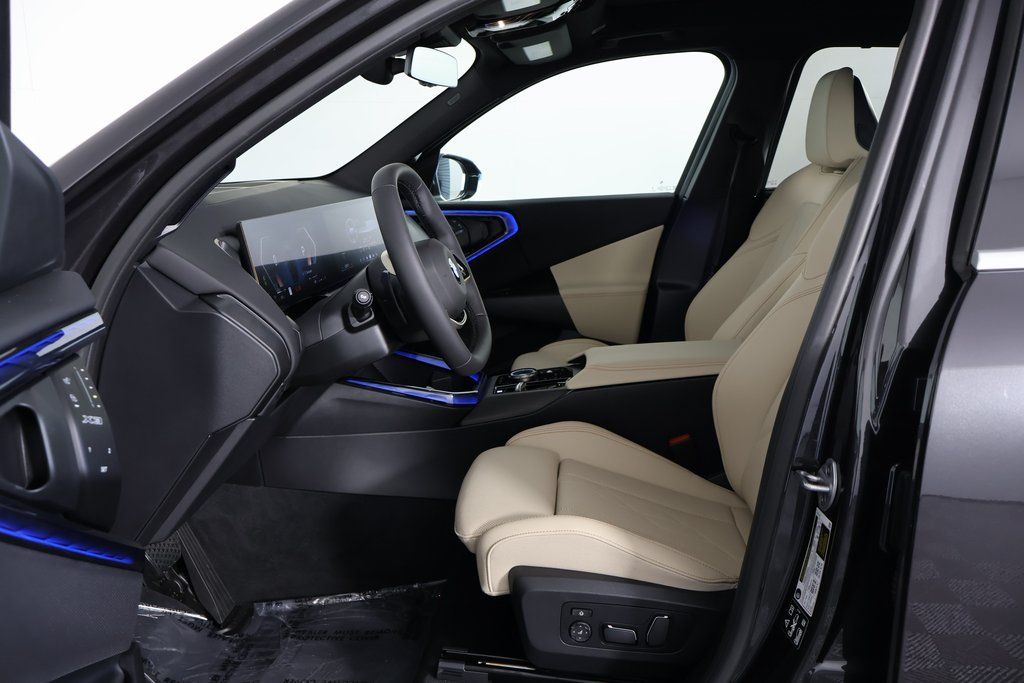 صورة 5 لـ 2025 BMW X3 30 XDRIVE
