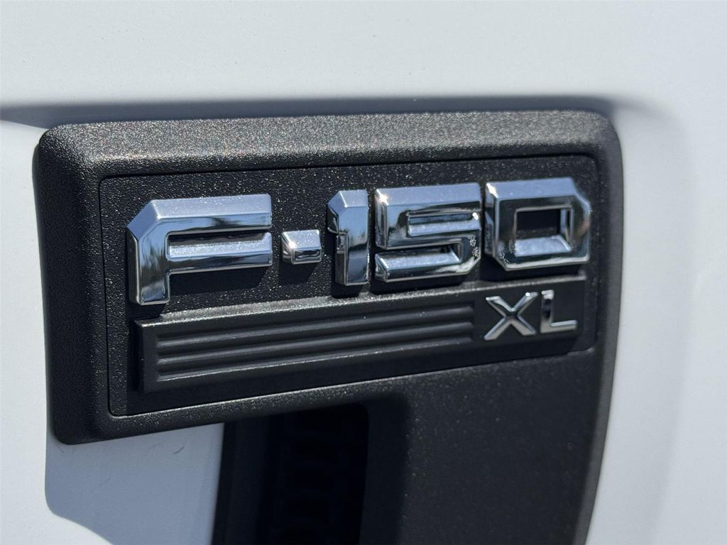 FORD F-150 XL - 8