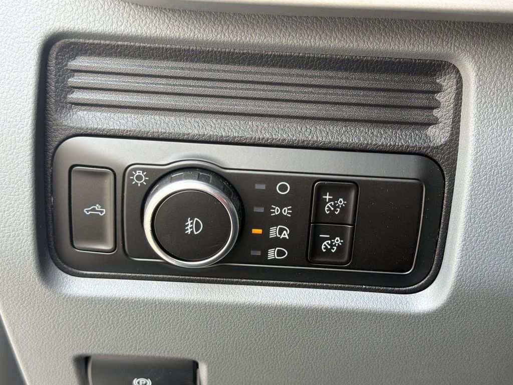2026 FORD F-450 DRW 缩略图 17