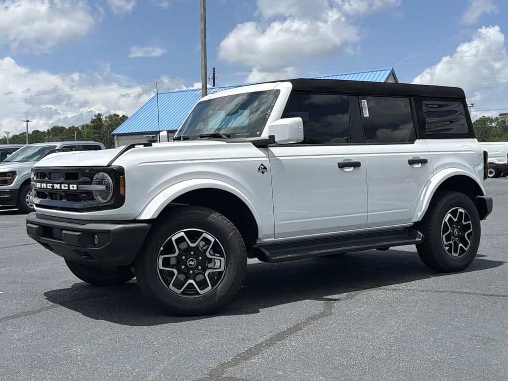 New 2026 Ford Bronco Outer Banks